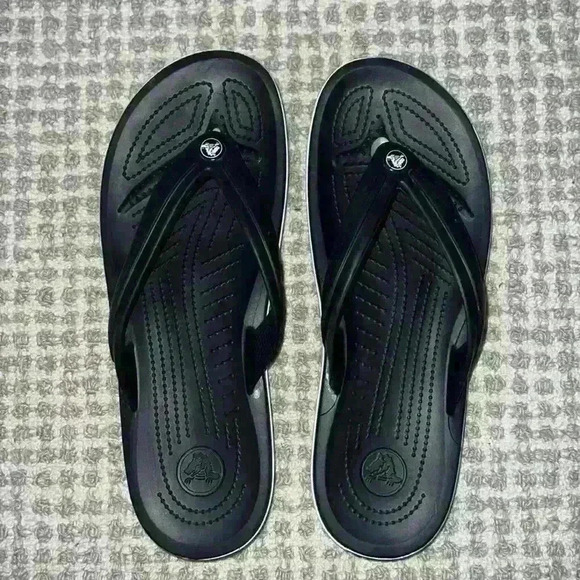 CROCS Crocband Flip-Flops Unisex M 12 Black White - Picture 1 of 8